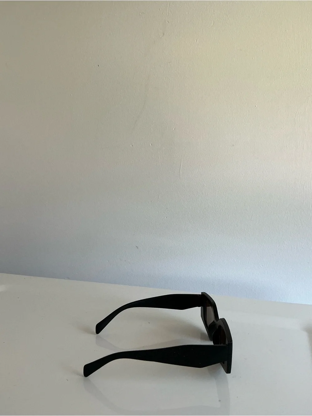Black Rectangular Women’s Sunglasses - Classic Style